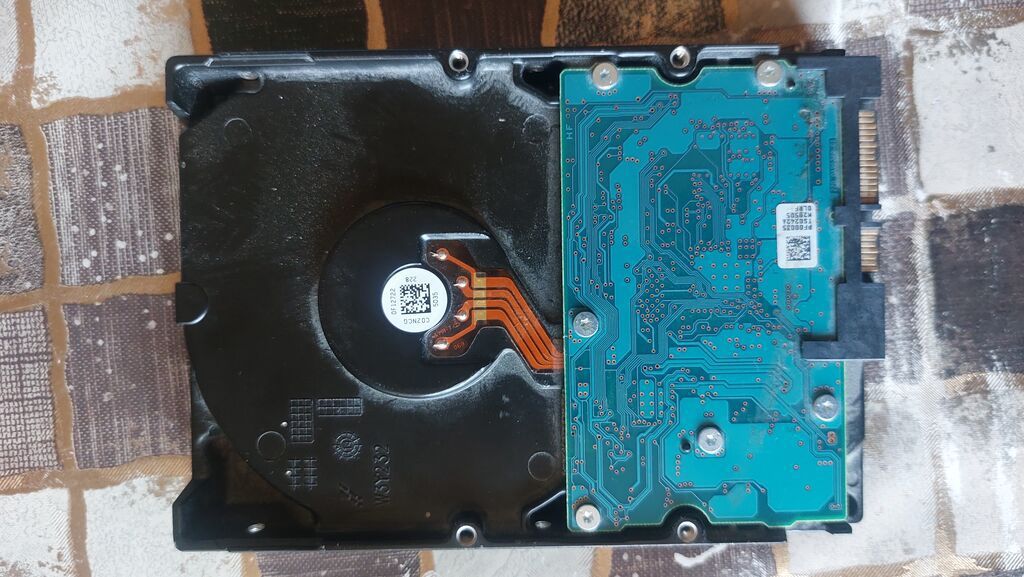 Toshiba 3.5" daxili sərt disk – DT01ACA200 - Tutum: 2 TB - İnterfeys — Elektronika, Xırdalan (2)