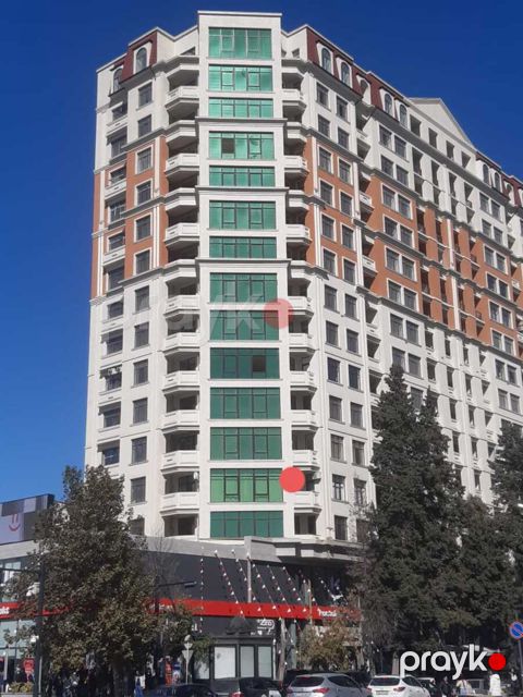 İcarəyə verilir 3 otaqlı yeni tikili 130 m²
