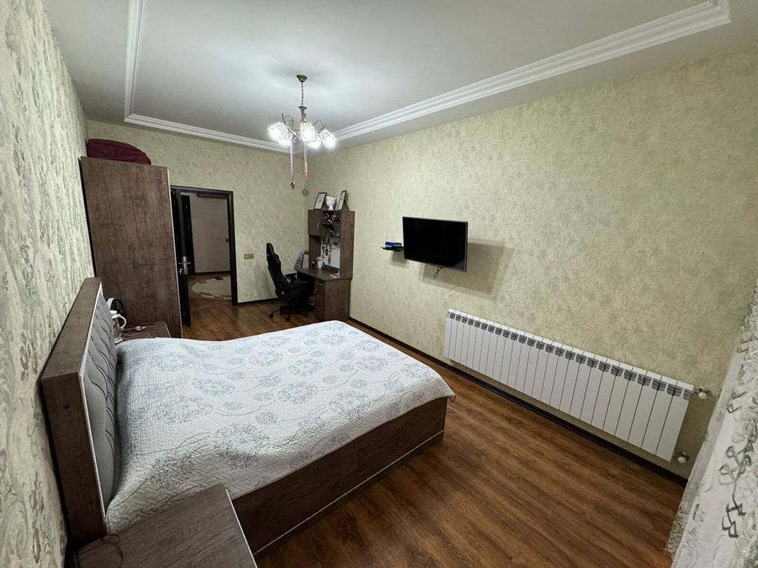 Satılır 4 otaqlı yeni tikili 198 m² — Mənzil, Bakı (10)