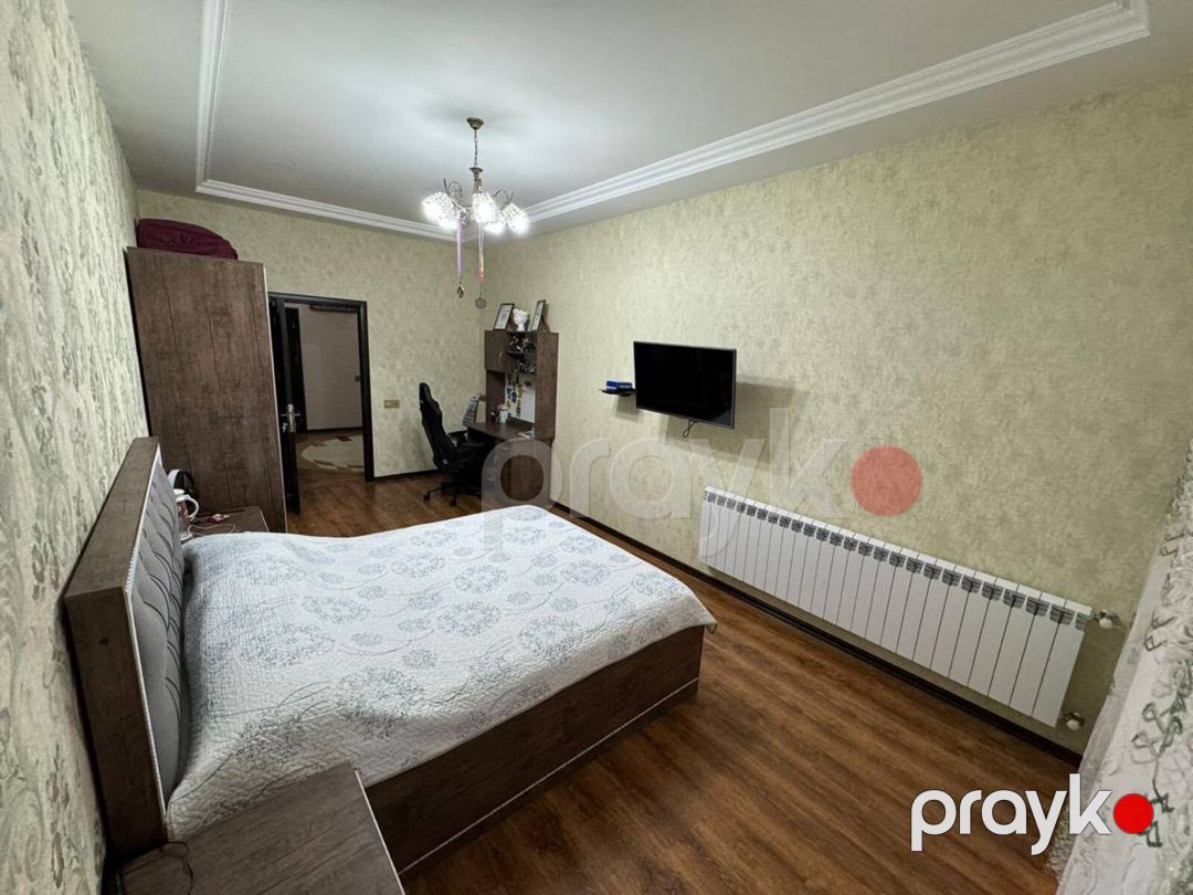 Satılır 4 otaqlı yeni tikili 198 m² — Mənzil, Bakı (11)