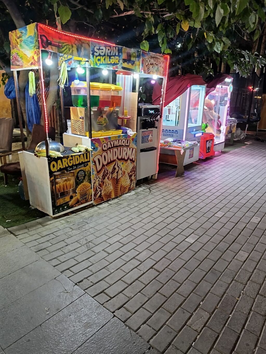 Obyekt Xirdalanda Heydər Əliyev adina parkda merkezi daim işlək — Mallar, Xırdalan (7)