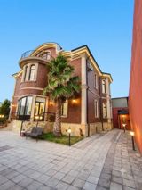 Satılır 7 otaqlı həyət evi/bağ evi 400 m² — Rüstəm