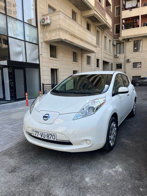 Nissan Leaf, 24 kWh, 2017 il, 150 000 km — Avtomobillər, Bakı