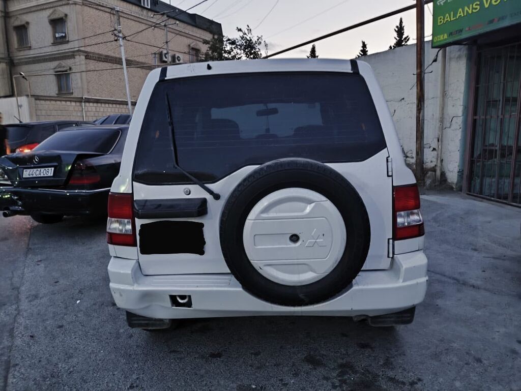 Mitsubishi Pajero: 1.8 l | 2000 il 335000 km Ofrouder/SUV — Avtomobillər, Xırdalan (2)