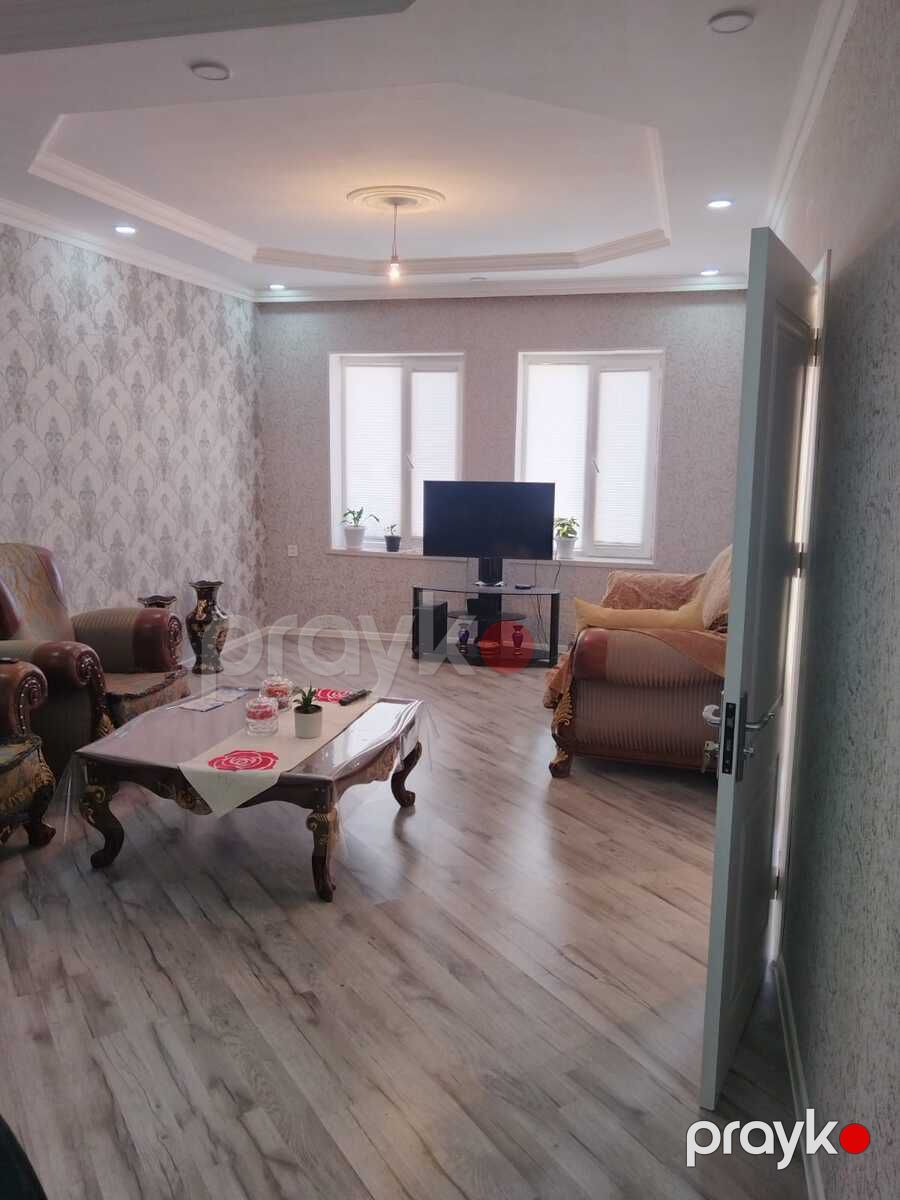Satılır 4 otaqlı həyət evi/bağ evi 170 m² — Ev, villa, Bakı (2)