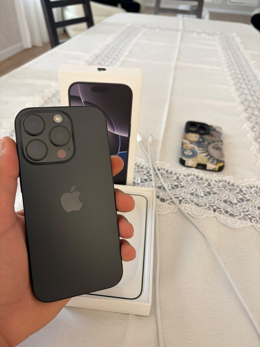 Apple iPhone 16 Pro Black Titanium 256GB/8GB — Smartfonlar, Bakı (2)