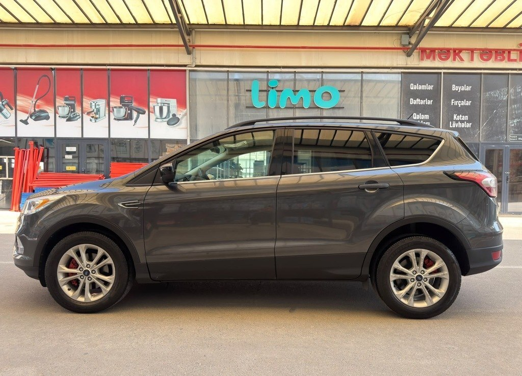 Ford Escape, 2017 il, 67000 km — Avtomobillər (4)
