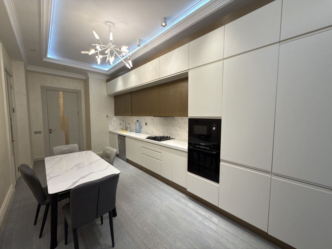 İcarəyə verilir 3 otaqlı yeni tikili 190 m² — Mənzil, Bakı (9)