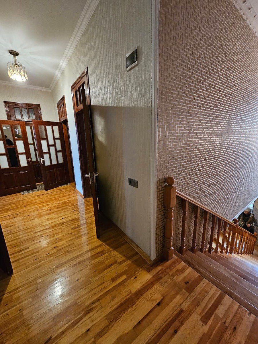 Satılır 5 otaqlı həyət evi/bağ evi 200 m² — Ev, villa, Bakı (8)