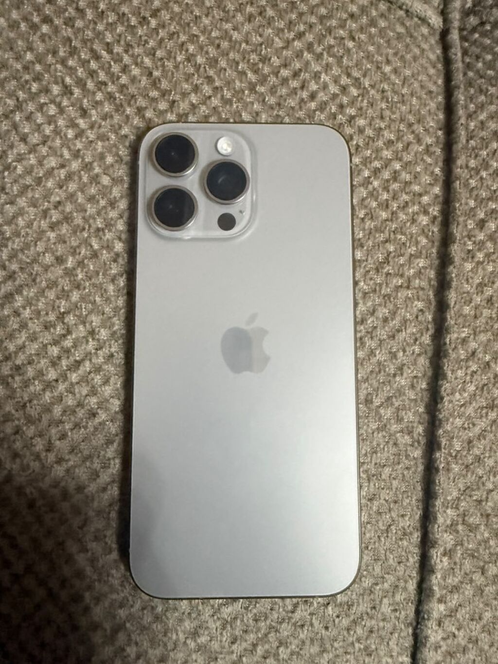 IPhone 16 Pro Max, 256 GB, Gümüşü, Face ID