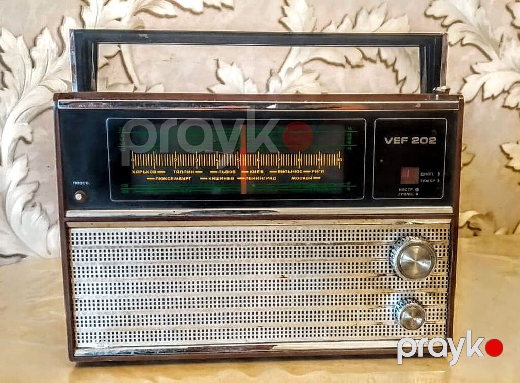 VEF 202 portativ radioqəbuledici Xüsusiyyətlər: - Şəbəkə: Çoxzolaqlı — Elektronika, Bakı (2)