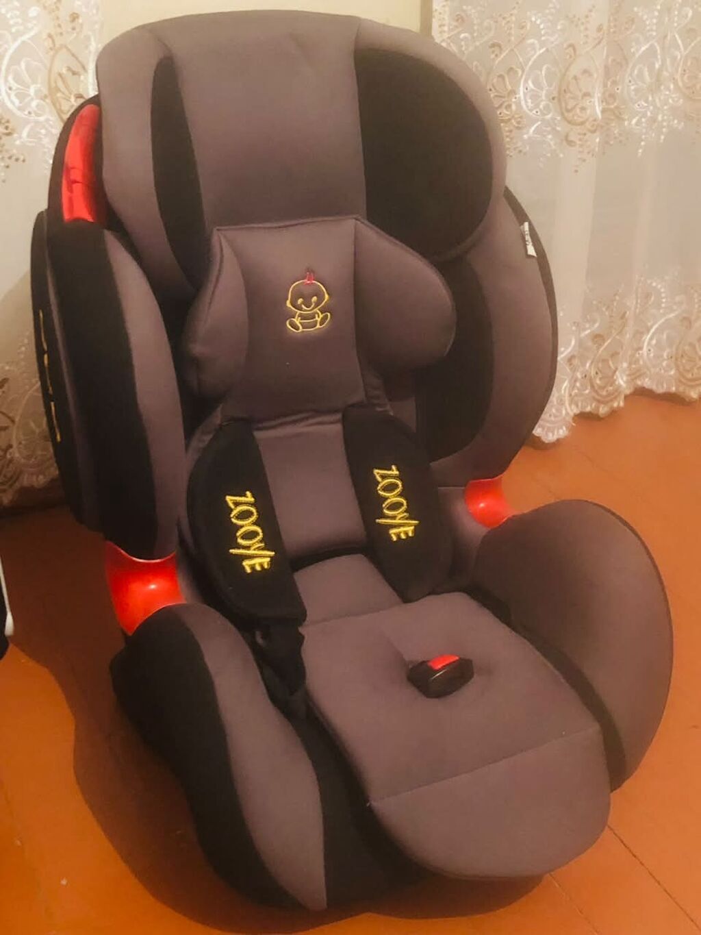 Avto Kreslo satılır. Qiyməti 70 manat. ÜNVAN Şüvəlan. Aytən 20 — Mallar, Bakı