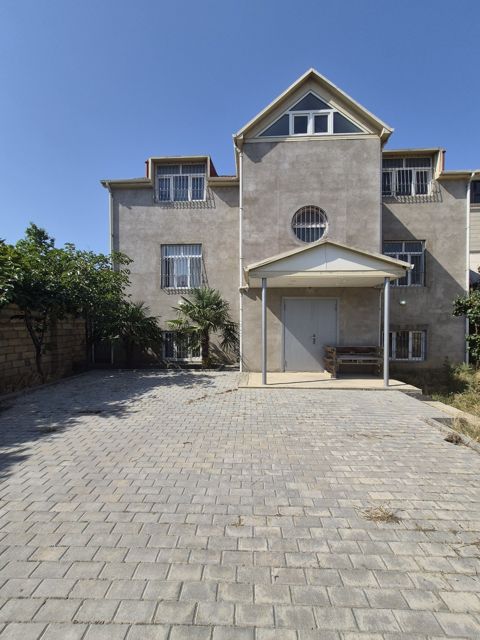 Satılır 7 otaqlı həyət evi/bağ evi 280 m²