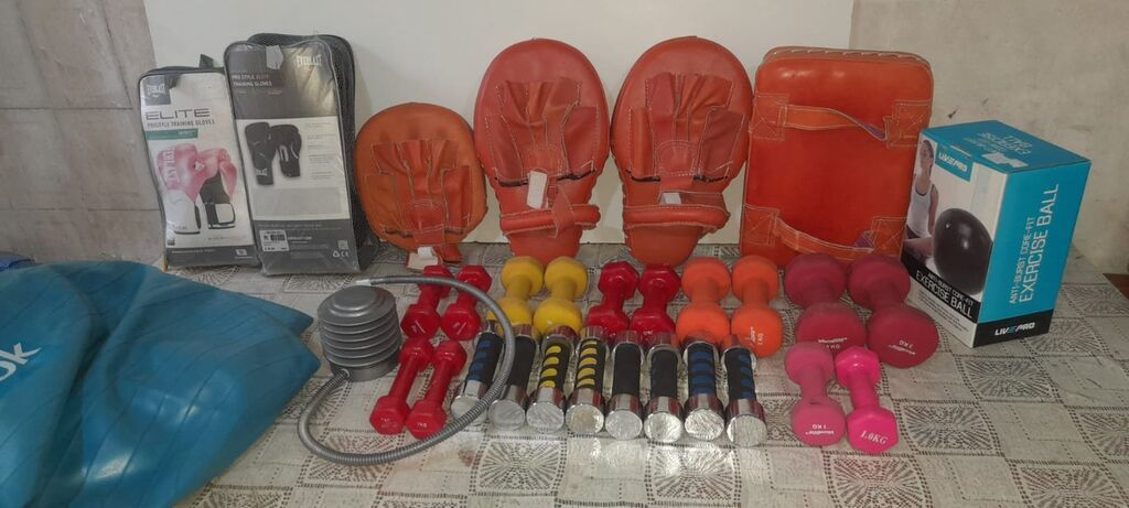 Fitnes və döyüş idmanları üçün avadanlıq seti 2 ədəd boks əlcəyi 2 — İdman və istirahət, Digah (2)