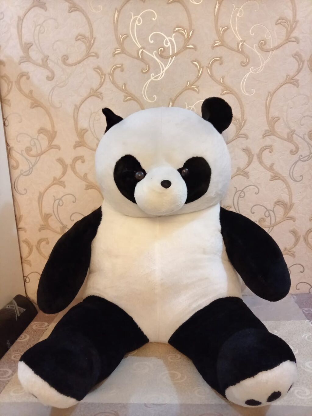 Böyük ölçülü panda plyuş oyuncağı