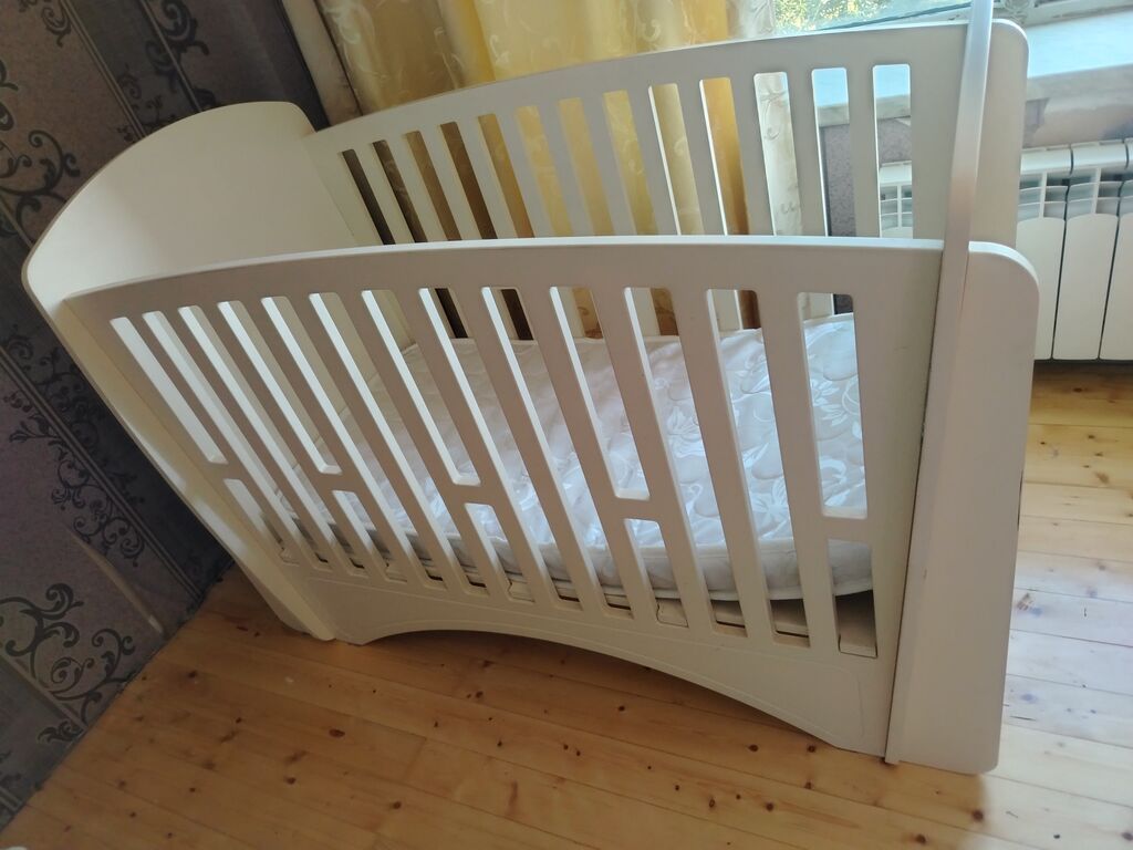 Ağ rəngli uşaq beşiyi və döşəkcə - Klassik dizayn: ovallaşdırılmış — Mebel, Bakı (5)