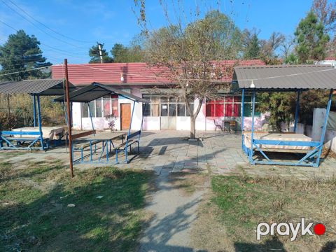 3 otaqlı, 120 kv. m, Orta təmir