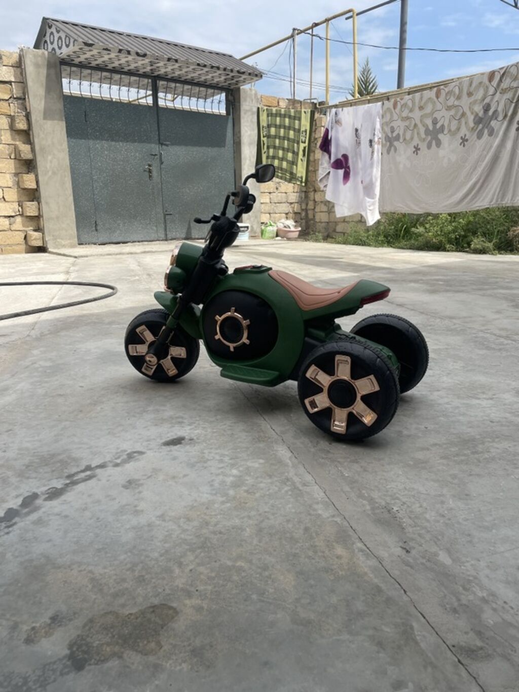 Uşaq üçün elektrikli üçtəkərli motosiklet - Yaşıl-göyərti