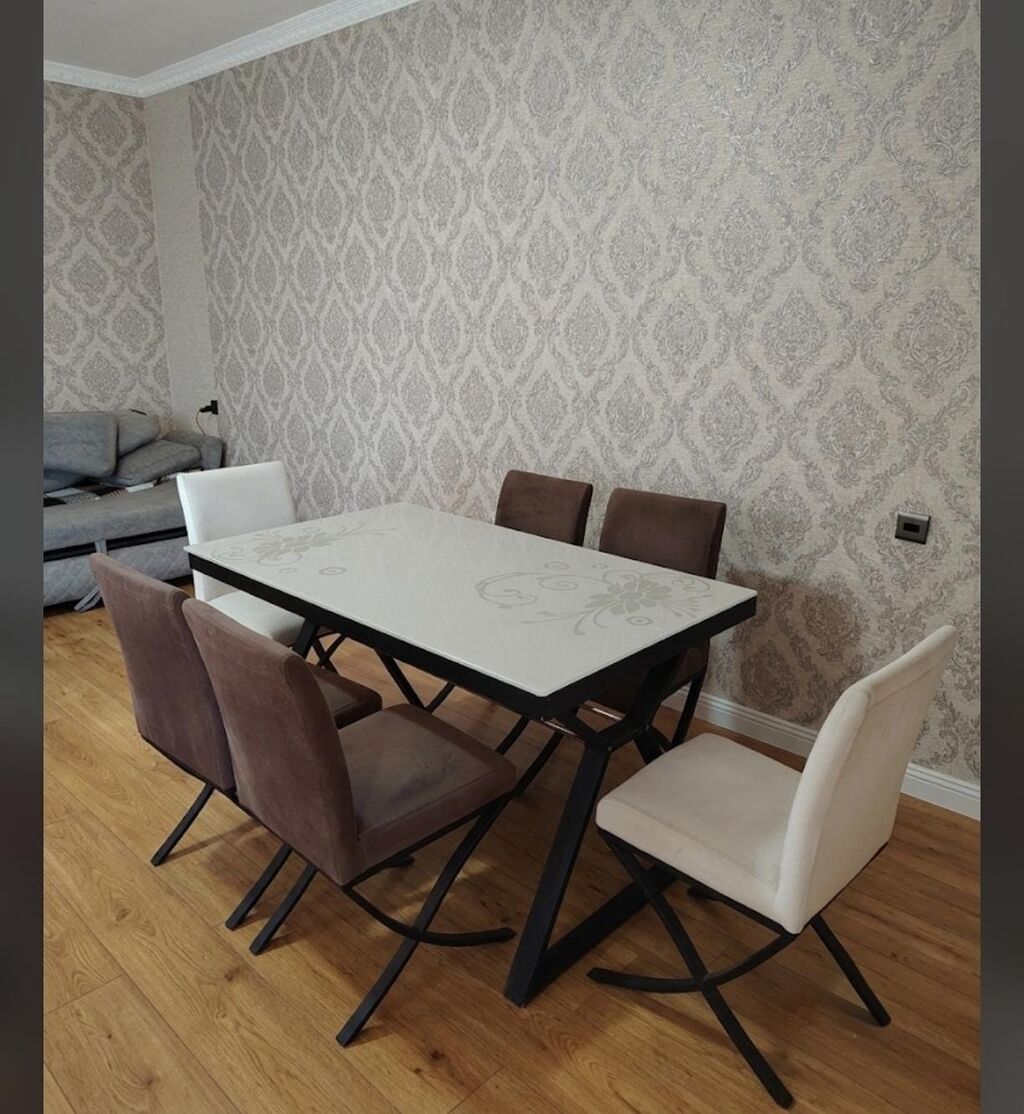 Qonaq masası, İşlənmiş, Kvadrat masa — Masalar, Bakı (2)