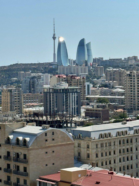 İcarəyə verilir 4 otaqlı yeni tikili 255 m² — Mənzil, Bakı (8)