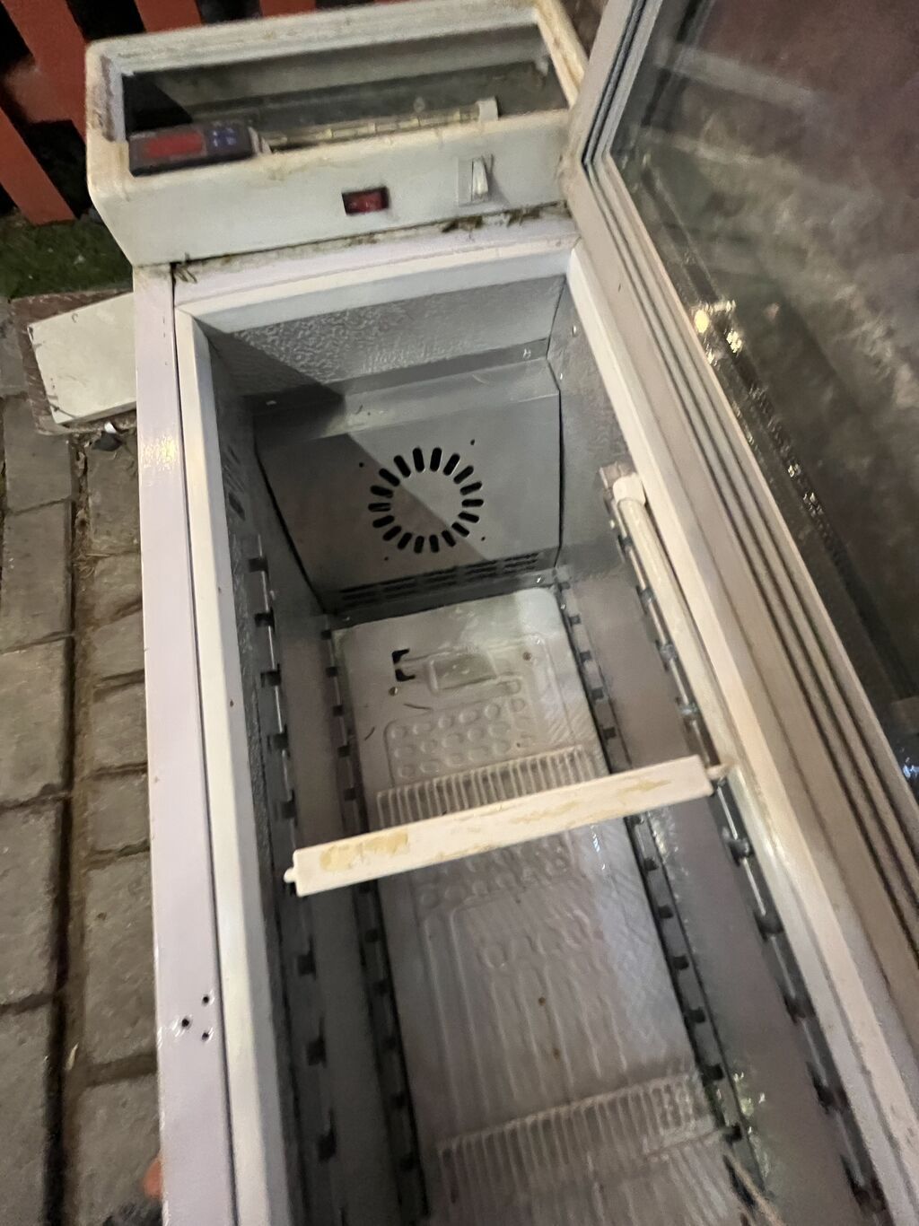 Salam geşeng soyudurdu 1ci el mende olub işlenmiş almamışam sadece — Soyuducular, Bakı (4)
