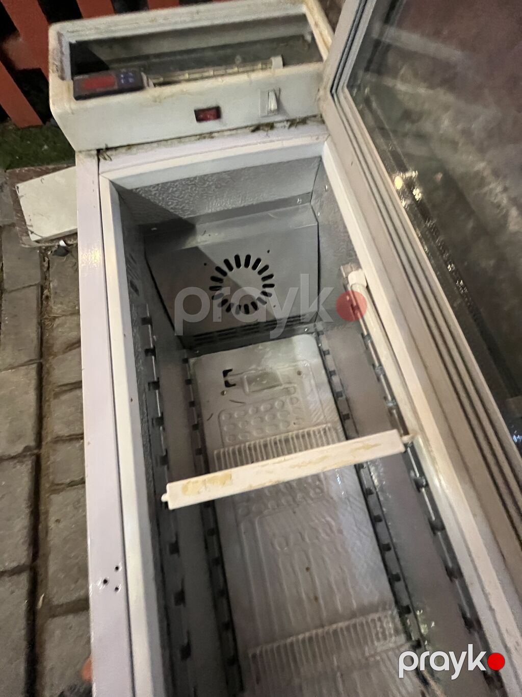 Salam geşeng soyudurdu 1ci el mende olub işlenmiş almamışam sadece — Soyuducular, Bakı (4)