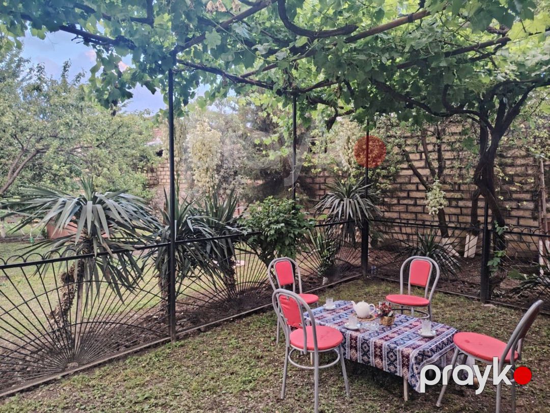 Həyət evi kirayə verilir, Şəki r — Ev, villa, Şəki (9)