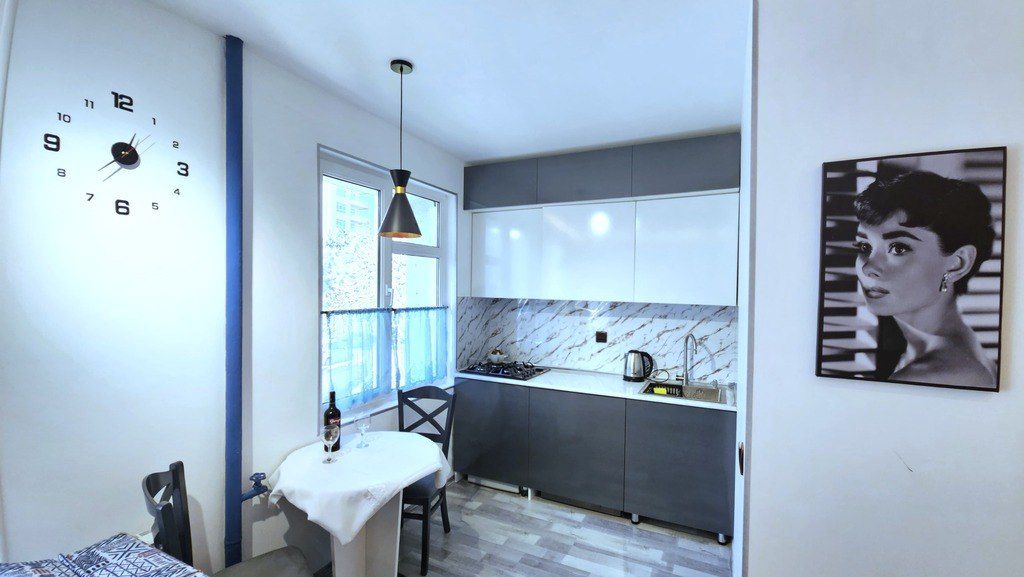 İcarəyə verilir 1 otaqlı köhnə tikili 40 m² — Mənzil, Bakı (8)