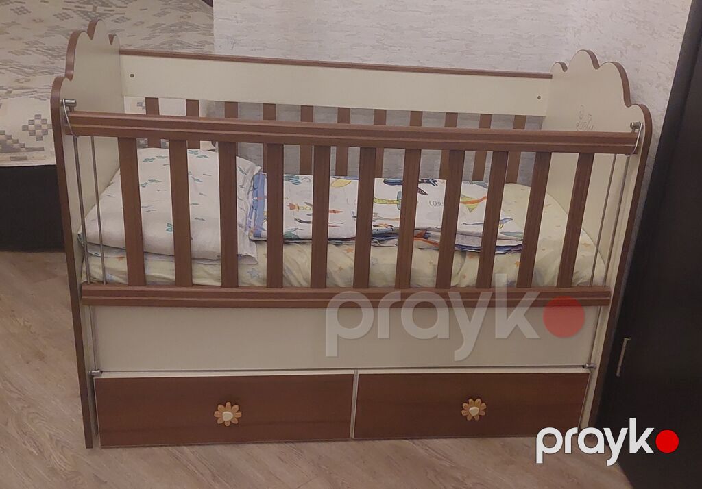 Oğlan və qız üçün, İşlənmiş, Dördbucaq, Beşik, Dəst ilə, Matras ilə, Yellənmə mexanizmsiz — Mebel, Bakı (2)