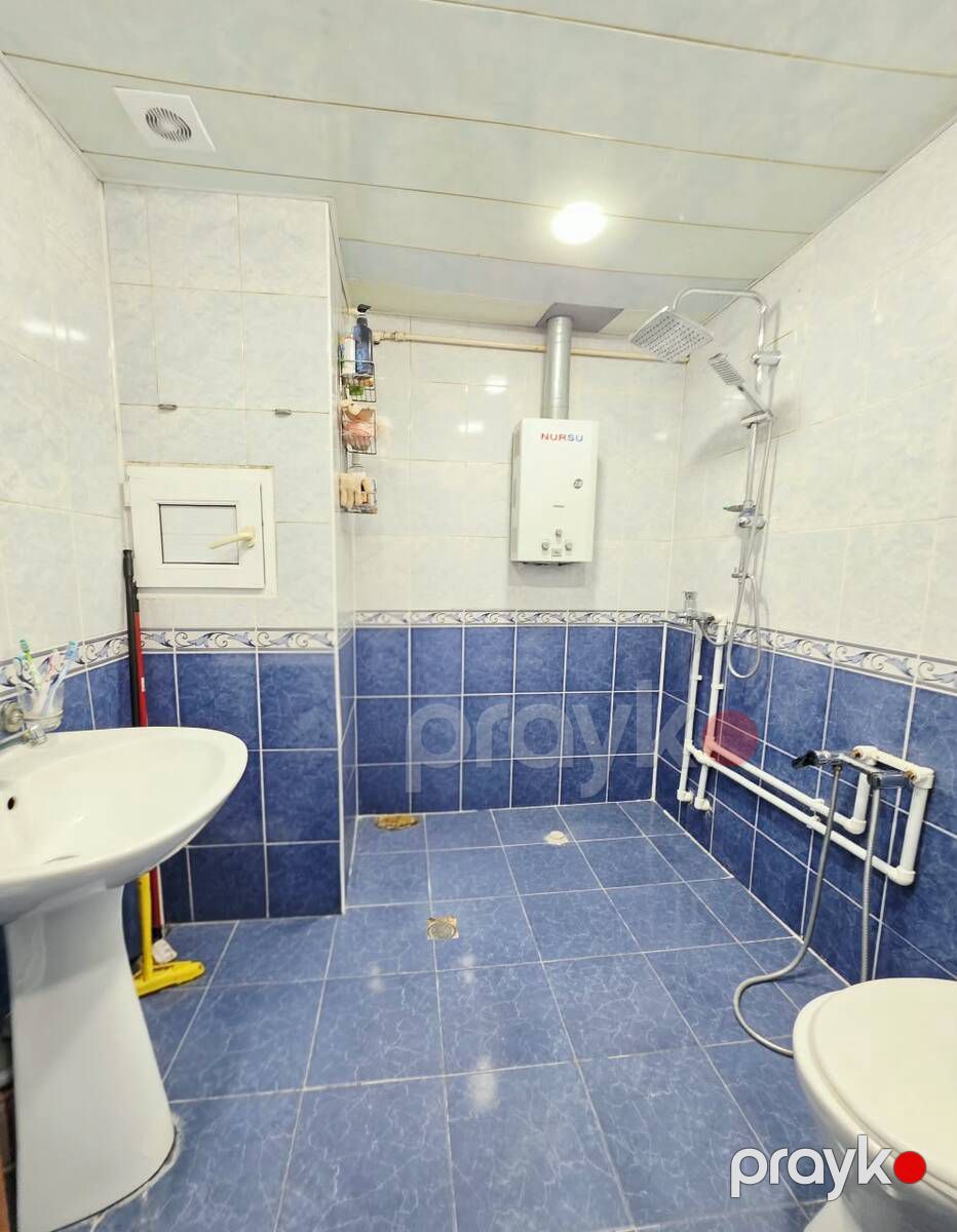 Satılır 2 otaqlı köhnə tikili 70 m² — Mənzil, Bakı (10)