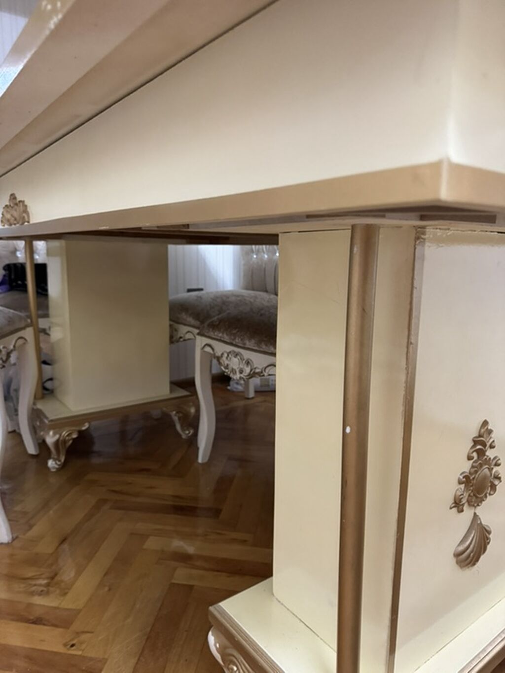 Klassik üslubda yemək dəsti - Komplekt: 1 böyük masa + 8 stul (6 ədəd — Mebel, Bakı (9)