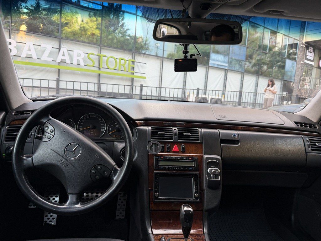 Mercedes E 240, 2.6 L, 2001 il, 326 145 km — Avtomobillər, Bakı (6)