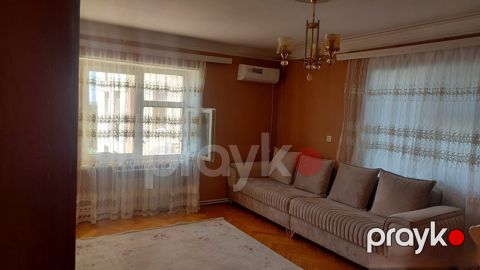Satılır 2 otaqlı köhnə tikili 50 m²