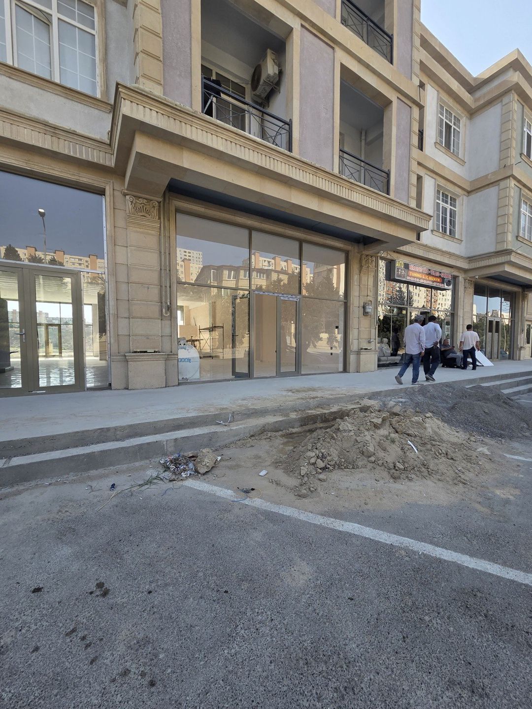 Satılır obyekt 135 m² — Əmlak, Bakı (2)
