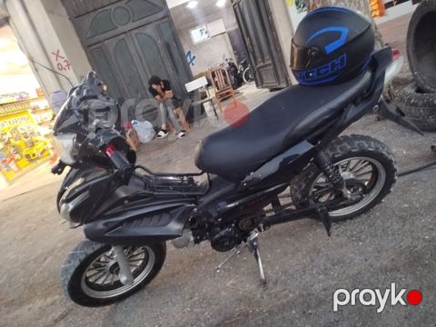 Diqqetle oxu sky 49 80 cc ideal veziyyetde mator karooka tam ideal