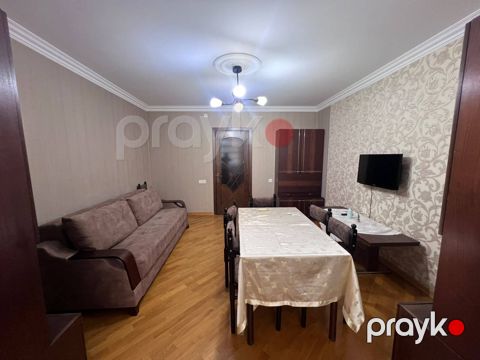 İcarəyə verilir 2 otaqlı köhnə tikili 68 m²