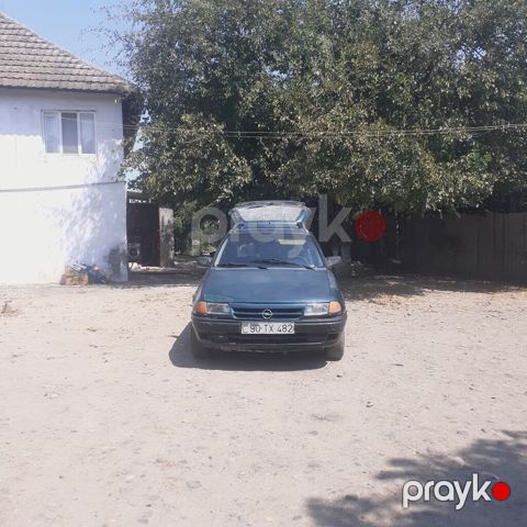 Opel Astra F Caravan (universal kuzov) - Kuzov: 5 qapılı universal