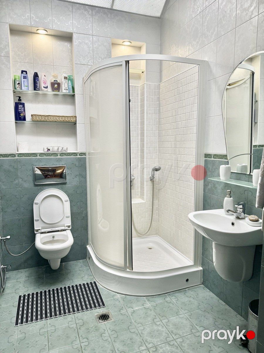 İcarəyə verilir 3 otaqlı köhnə tikili 231 m² — Mənzil, Bakı (4)