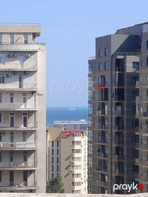 Satılır 10 otaqlı yeni tikili 1000 m²