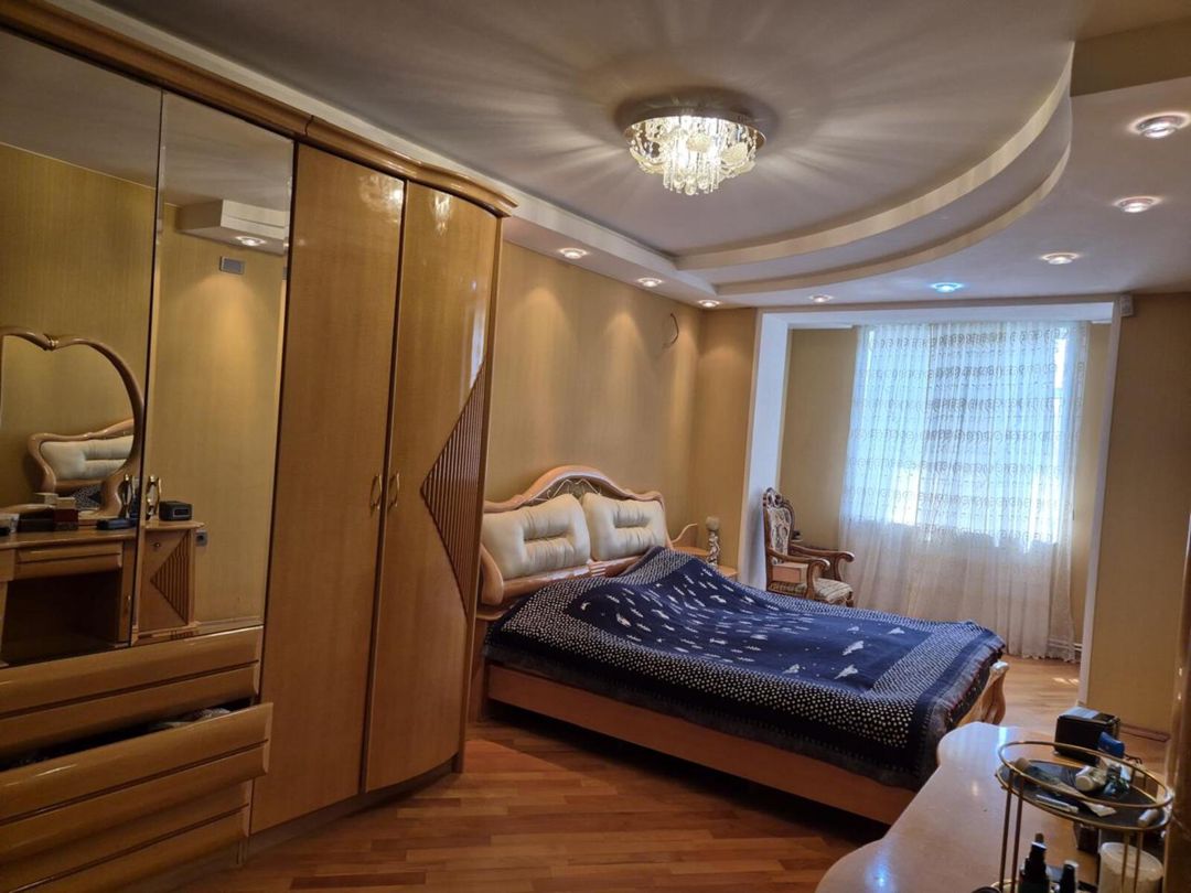 Satılır 5 otaqlı köhnə tikili 120 m² — Mənzil, Bakı (3)