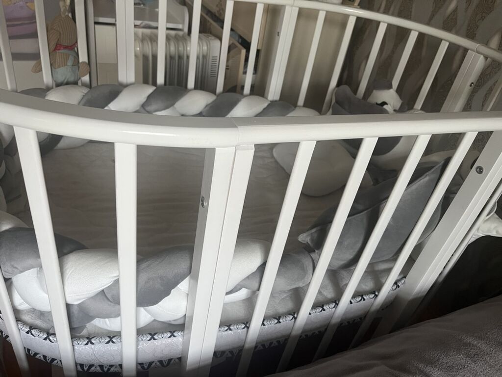 Uşaq beşiyi – oval formalı, ağ rəngli taxta konstruksiya — Mebel, Mehdiabad (3)