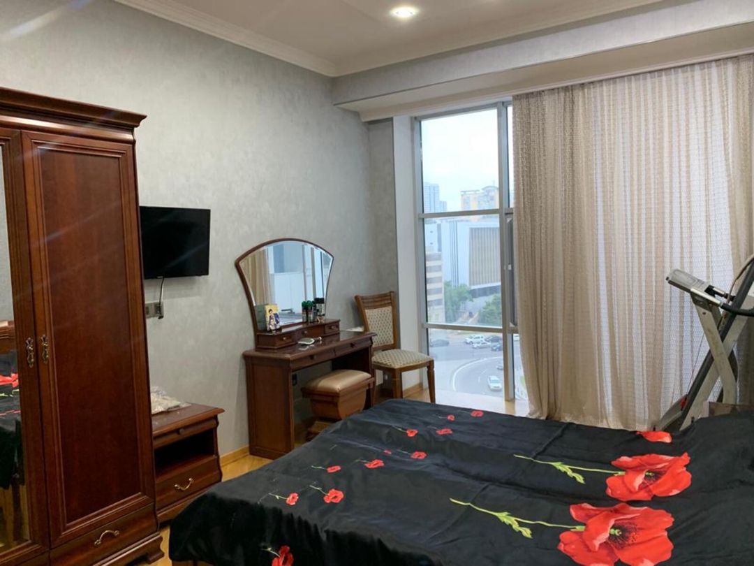İcarəyə verilir 4 otaqlı yeni tikili 170 m² — Mənzil, Bakı (8)