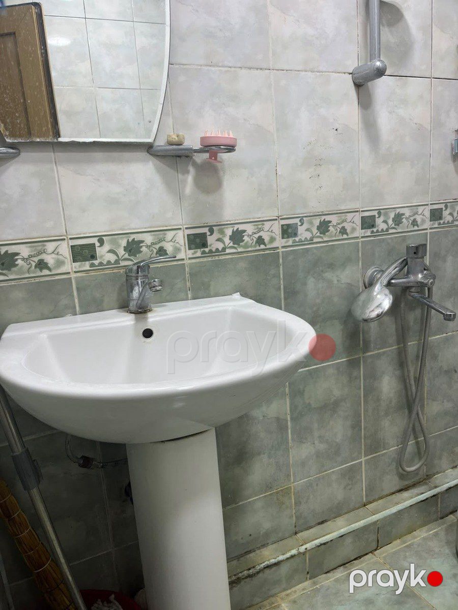 İcarəyə verilir 4 otaqlı köhnə tikili 100 m² — Mənzil, Bakı (9)