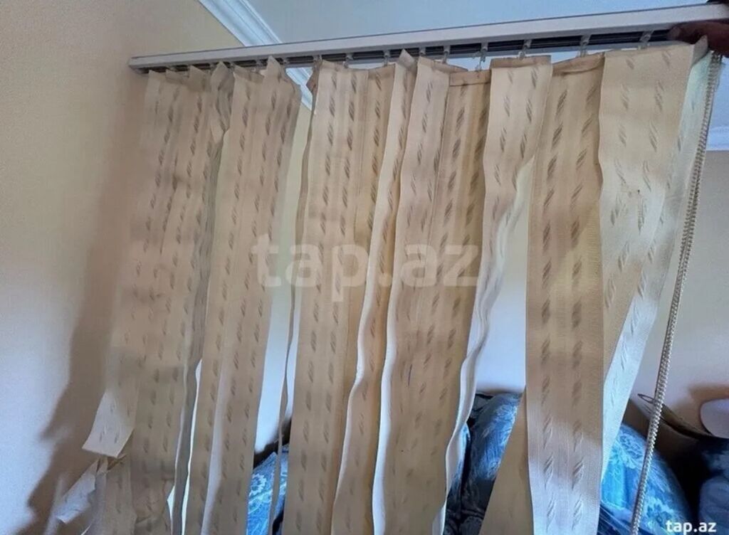Dikey jalüz pərdə dəsti - Tip: Dikey (şaquli) jalüz pərdə - Rəng — Mallar, Bakı (2)