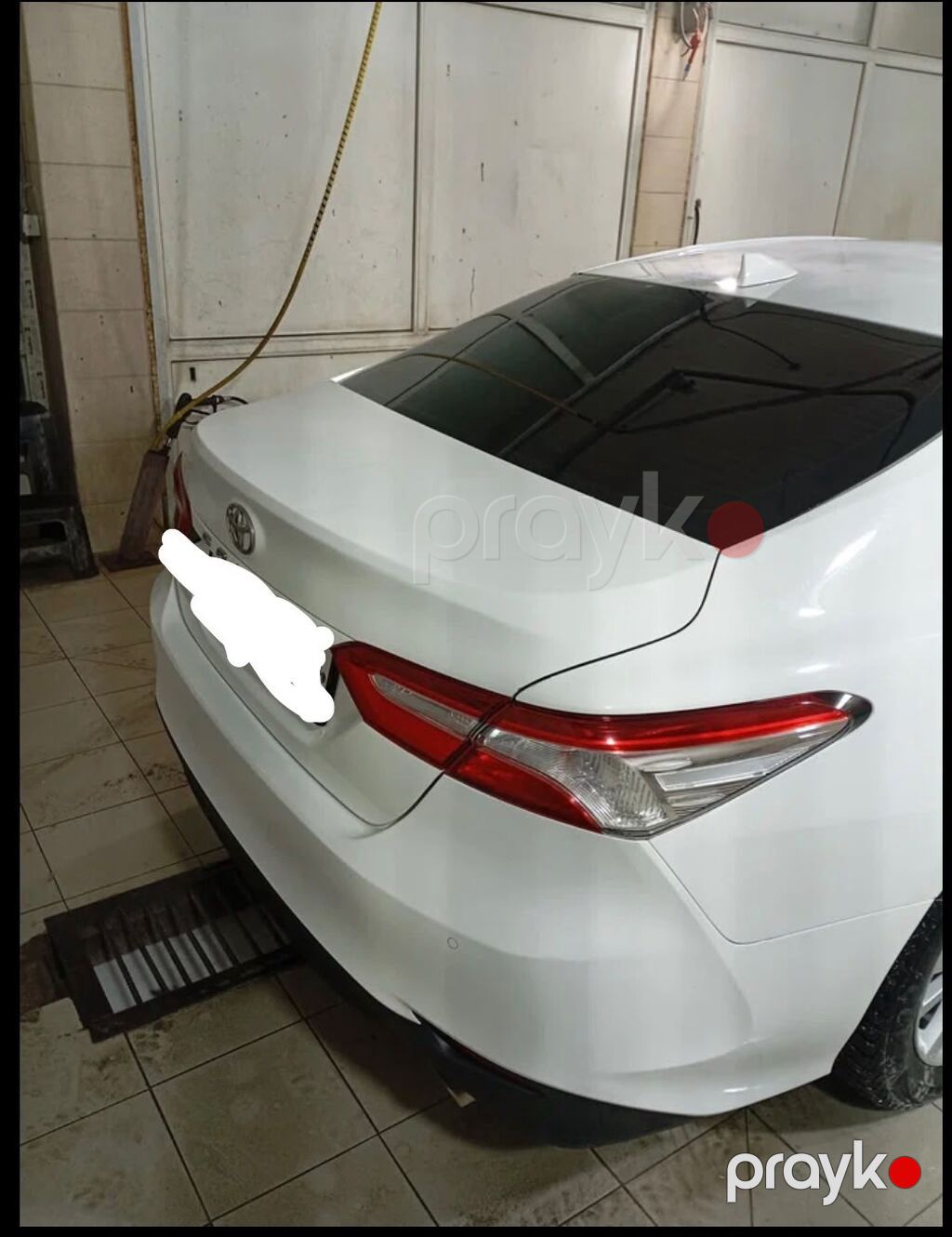Toyota Camry sedan – ağ rəng, şəhər və uzun yol üçün rahat və geniş — Avtomobillər, Bakı (4)