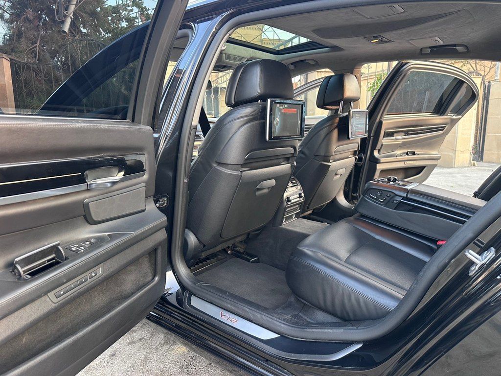 BMW 760, 6.0 L, 2013 il, 328 000 km — Avtomobillər, Bakı (12)