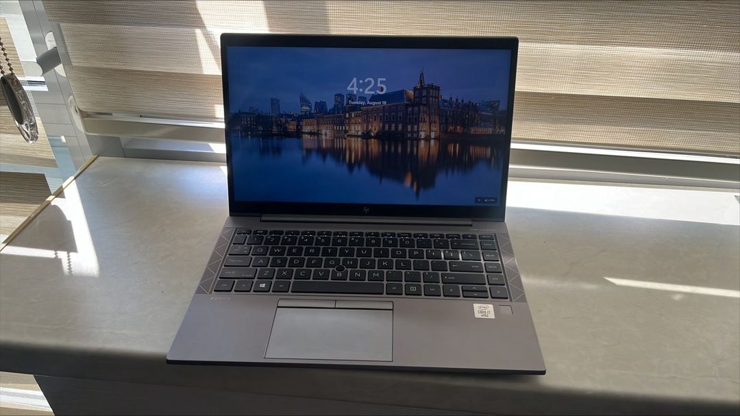 HP ZBook Firefly 14 G7 Touchscreen i7 32 RAM — Elektronika, Bakı (2)