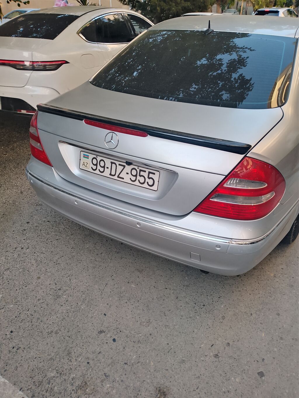 Mercedes-Benz E-Class sedan (W211), gümüşü rəng. - Kuzov: 4 qapılı — Avtomobillər, Bakı (9)