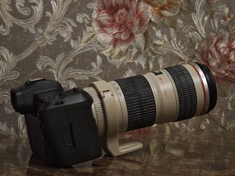 Canon R seriyalı güzgüsüz fotoaparat dəsti Komplekt: - Canon EOS R
