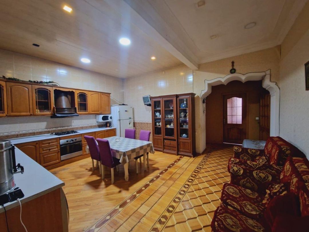 Satılır 8 otaqlı köhnə tikili 280 m² — Mənzil, Bakı (11)